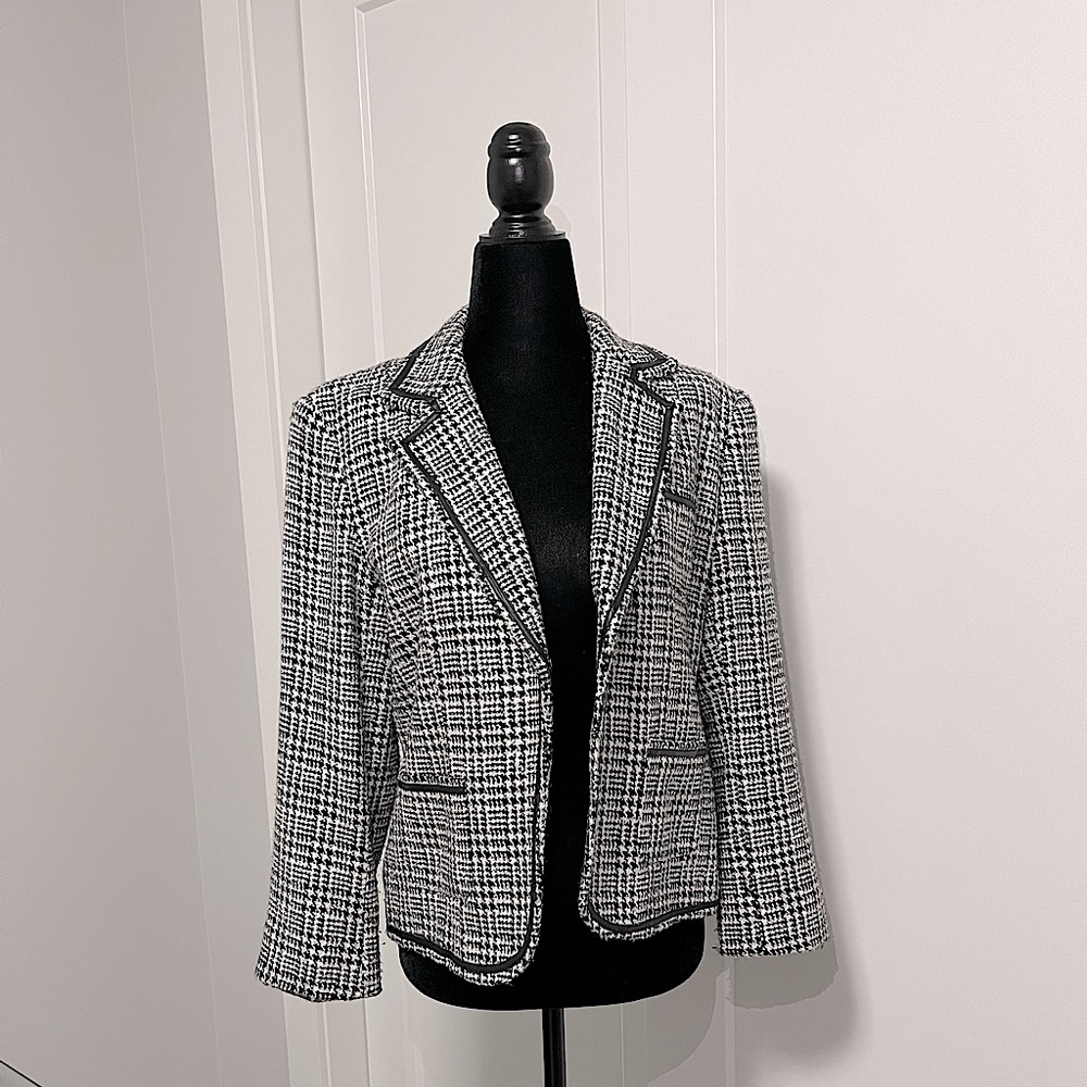 6𝒇𝒐𝒓$50 Bianca Nygard Flannel Blazer Size6